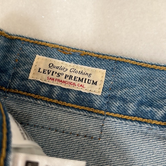 Levi’s 501 denim Shorts - Picture 6 of 7